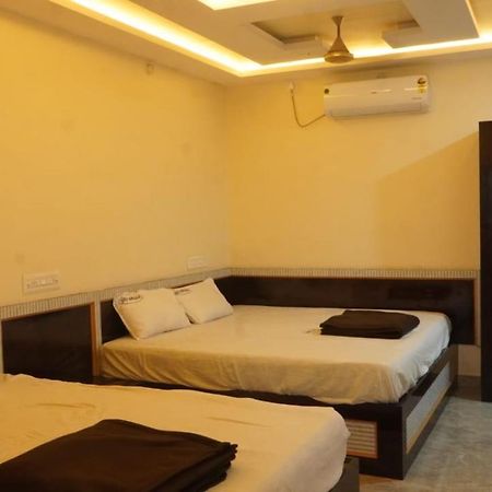 Sri Vasavi Residency Hotel ราเมศวาราม ภายนอก รูปภาพ