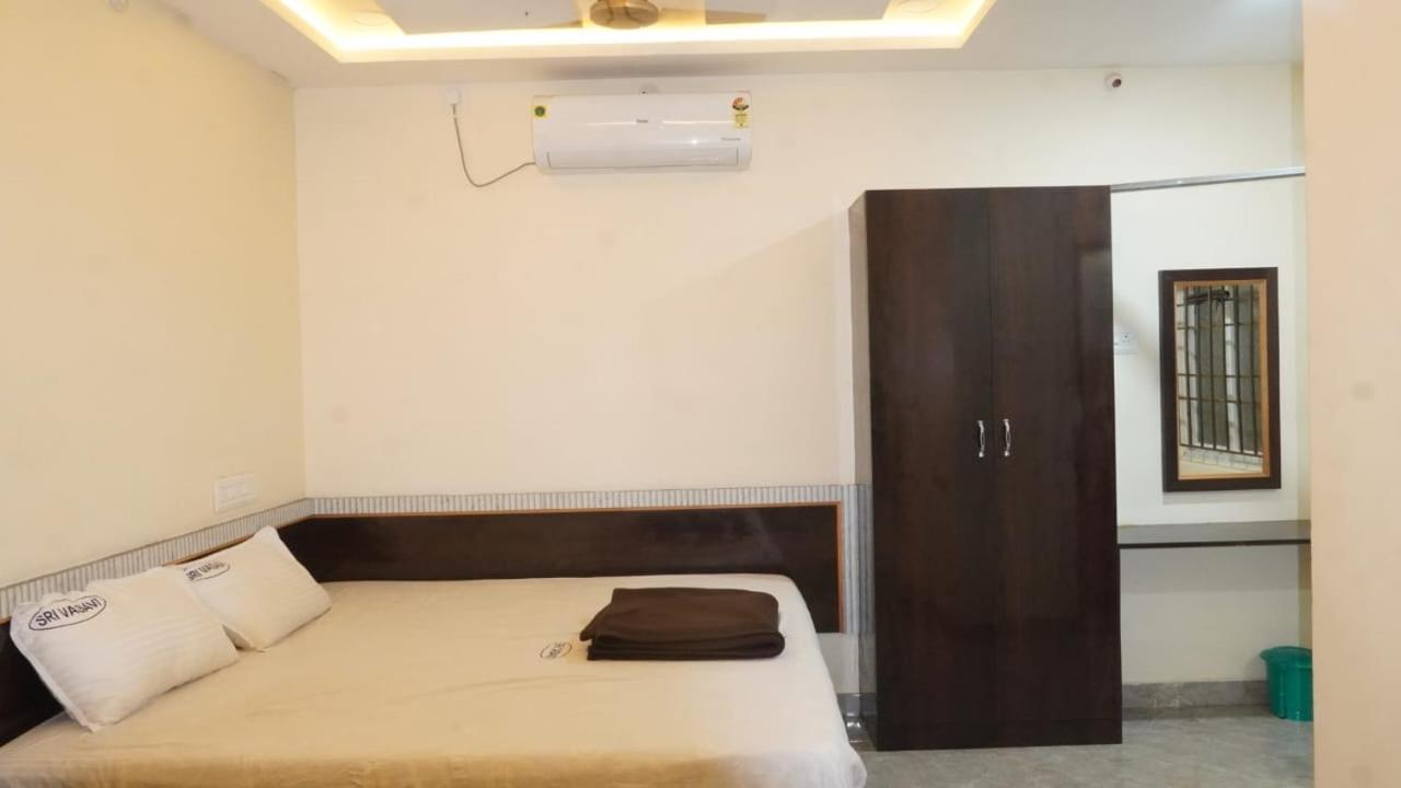 Sri Vasavi Residency Hotel ราเมศวาราม ภายนอก รูปภาพ
